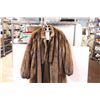 Image 7 : Full Length Fur Coat (unknown size or fur type)