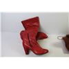 Image 6 : (2) Pair of Ladies Foot Wear (sizes 8 - 7 1/2)