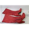 Image 7 : (2) Pair of Ladies Foot Wear (sizes 8 - 7 1/2)