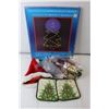 Image 2 : * Ornamental Window Silhouettes, Ribbon, Pot Holders, Wreath