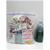 Image 1 : LARGE ZIPLOC BAG WITH SPORTS TRADING CARDS AND PACKS