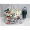 Image 2 : ZIPLOX BAG WITH SPORTS TRADING CARDS