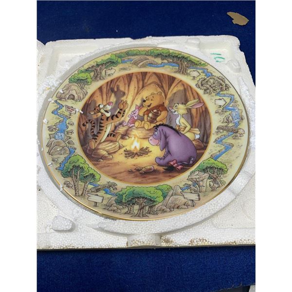 Tiggerific Show Collectible Winnie The Pooh Plate