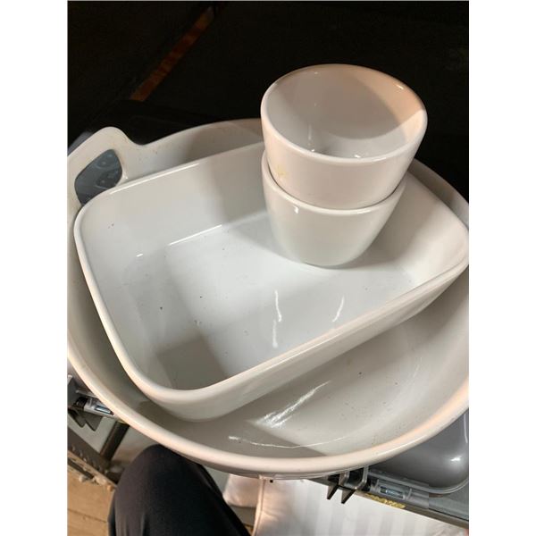 Lot of 4 Porcelain Dishes