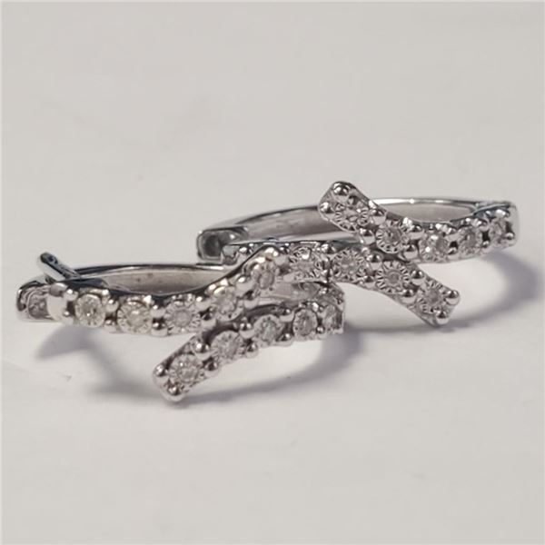 10K White Gold Diamond(0.05ct) Earrings (~weight 1.95g), Appraised Retail $1470