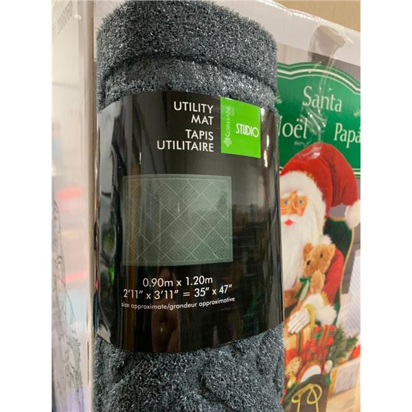 Studio Utility Mat 2'11" x 3"11"