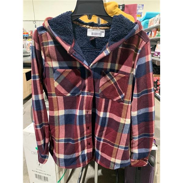 Realtree Fleece Lined Plaid button Up Jacket Ladie's Small