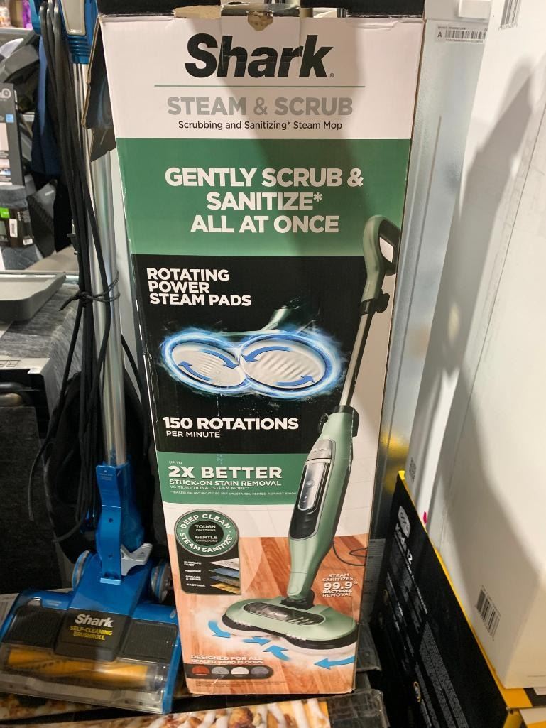 Shark S7000C Steam & Scrub AllinOne Scrubbing and Sanitizing Hard