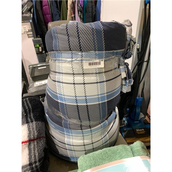 Queen Size 3pc Bedding Set