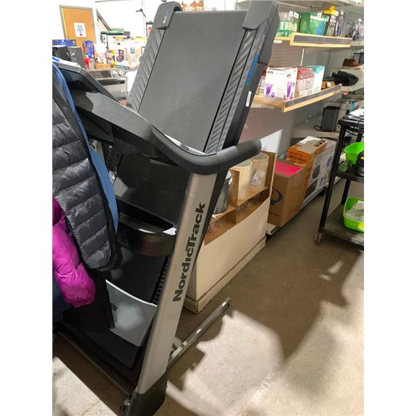 Nordic Track Elite 900 Treadmill