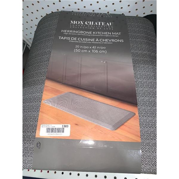 Mon Chateau Herringbone Kitchen Mat 20" x 42"