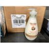 Image 2 : Live clean moisturizing body lotion with coconut milk 6x500ml