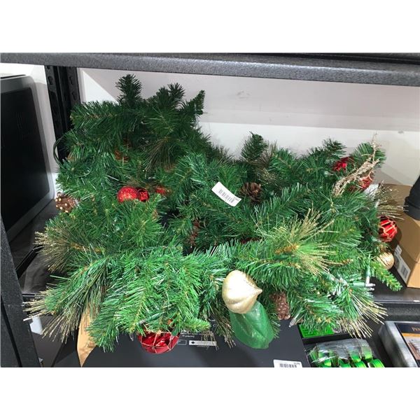 Christmas garland, 9ft long