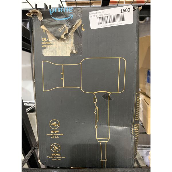 Wavytalk Infra Heat hair Dryer with attachments