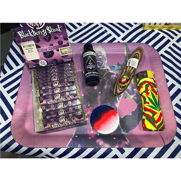 Mixed lot of smoking essentials