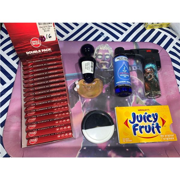 Mixed lot of smoking essentials