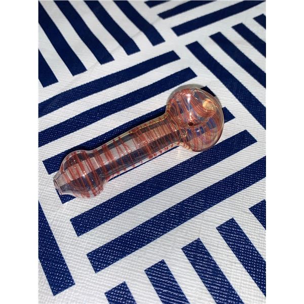 Assorted lot of small glass pipes