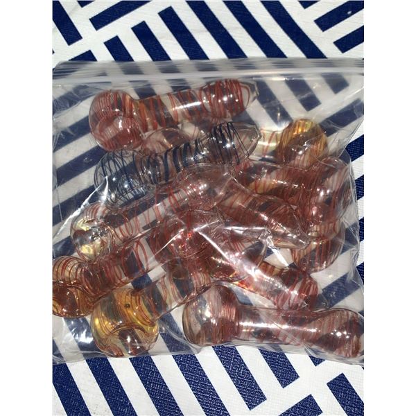 Assorted lot of small glass pipes