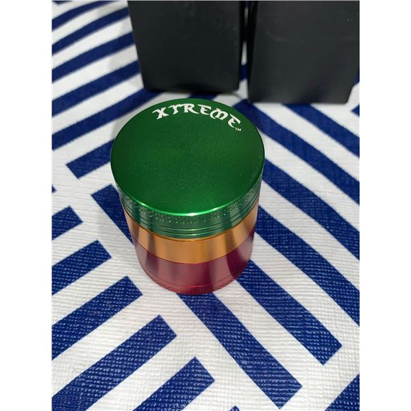 Lot of 4 xtreme herb grinders