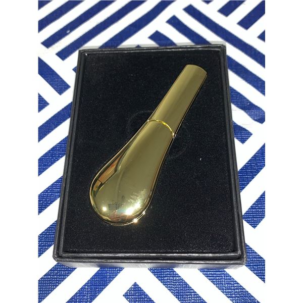 Mixed lot of herb grinders and 1 metal pipe