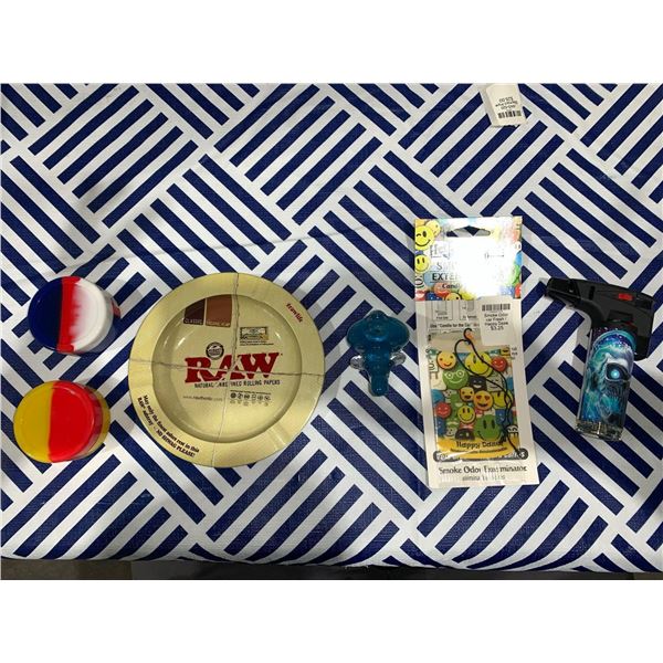 Mixed lot with lighter, ash tray, pipe, air freshener and 2 silicone storage containers