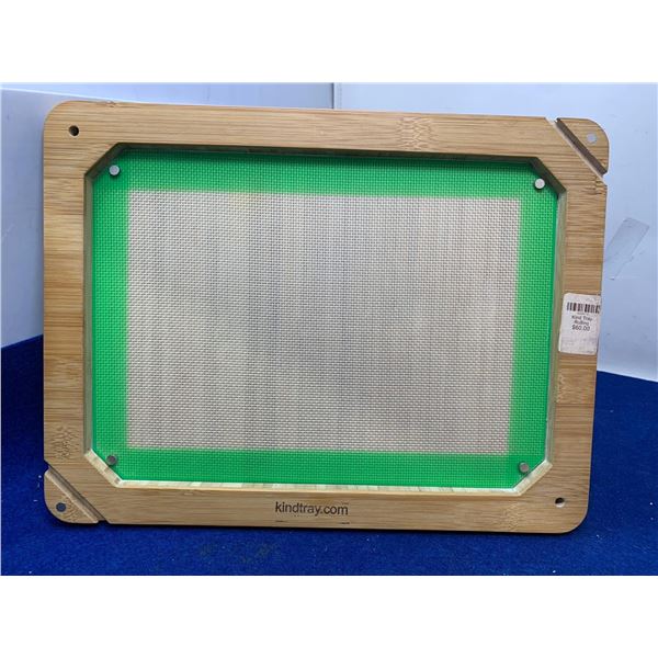 Kind tray rolling tray