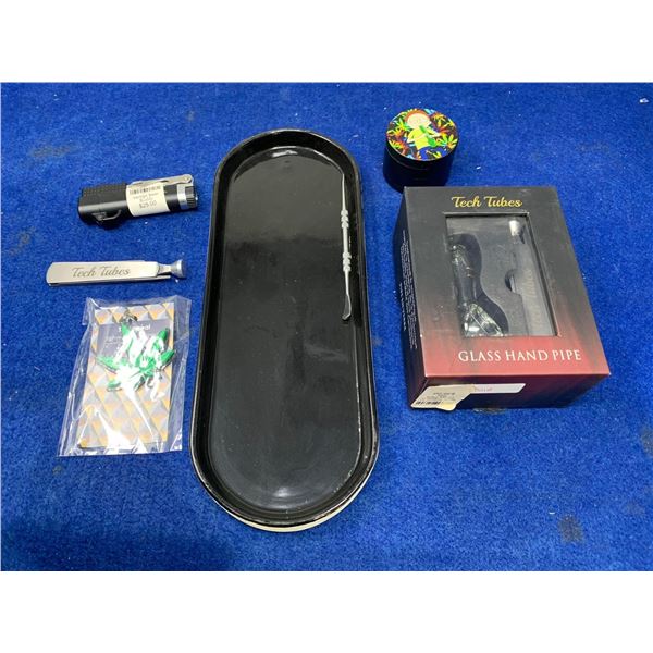 Mixed lot of smoking accessories