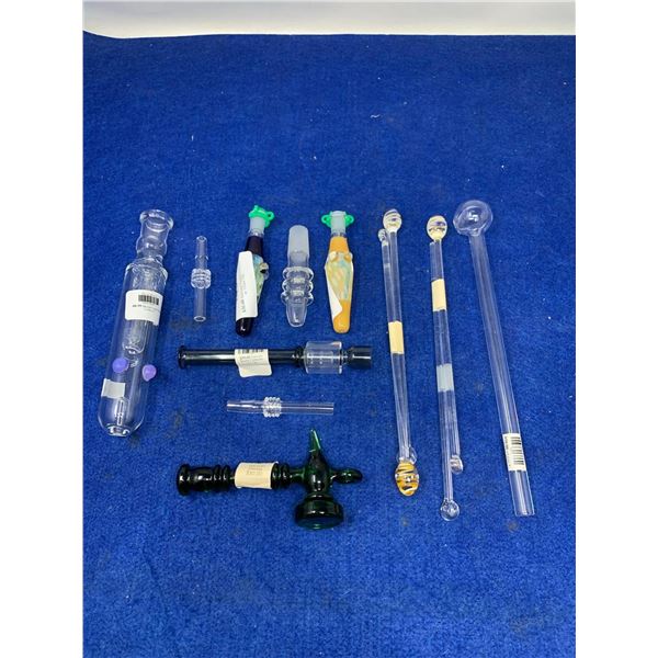 Mixed lot of smoking accessories