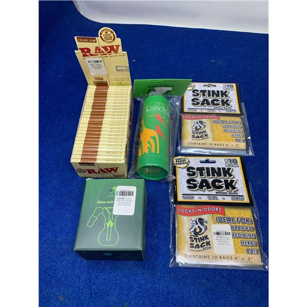 Mixed lot of assorted smoking accessories