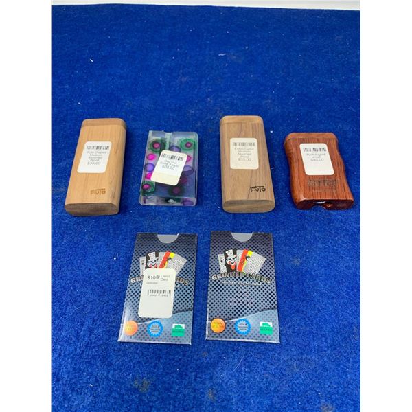 Lot of 4 dugouts and 2 grinder card packs