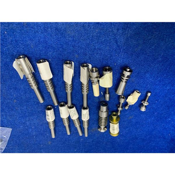 Mixed lot of smoking accessories