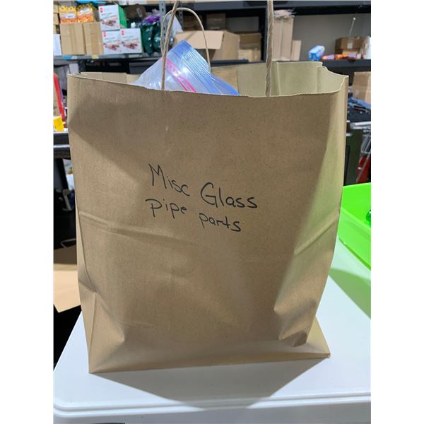 Mixed lot of miscellaneous glass pipe parts