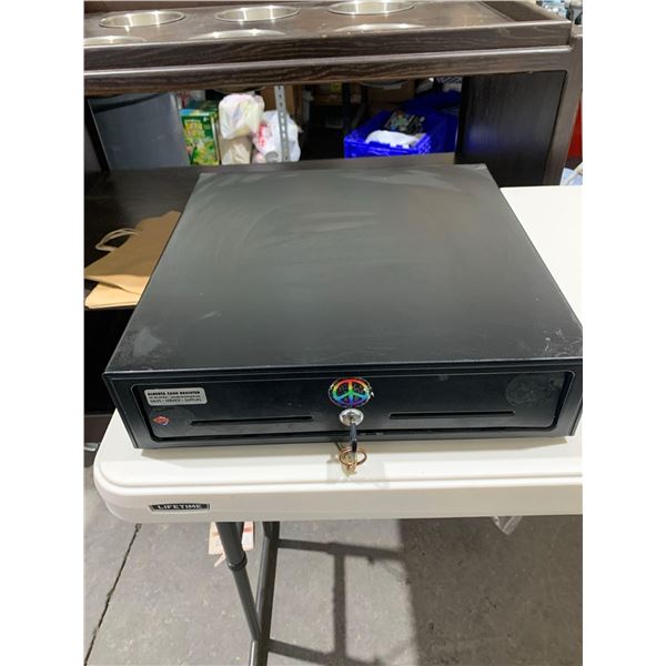 Metal cash register with key