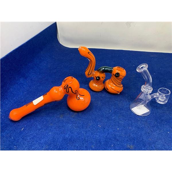 Mixed lot of glass smoking rigs