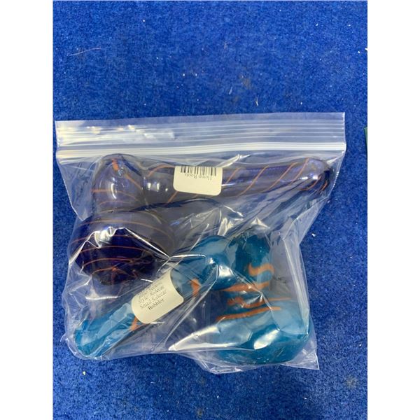 Mixed lot of glass pipes