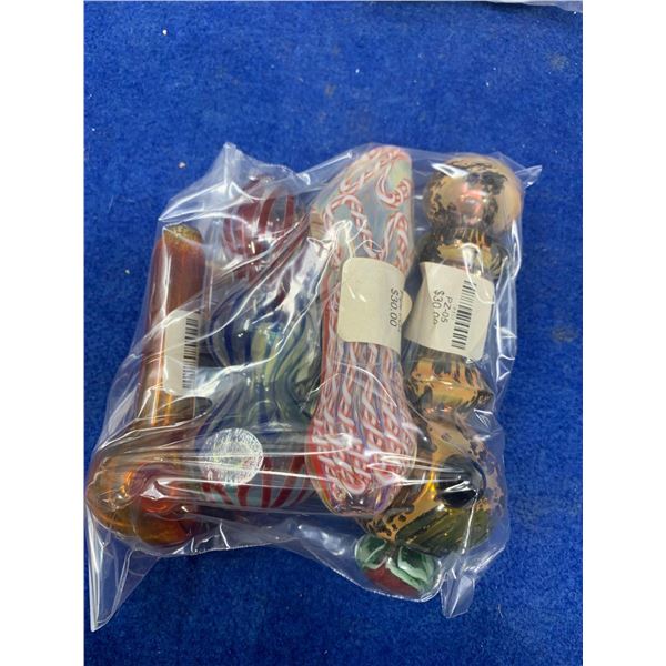 Mixed lot of glass pipes