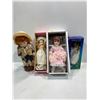 Image 1 : Collection of Four Porcelain Dolls 14-16H - 3 in box