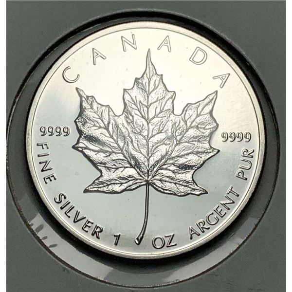 2009 Canada $5 Maple Leaf 1 ozt .9999 Silver