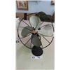 Image 1 : Vintage Victor Junior Fan 16'' Tall with 10'' Blade 