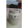 Image 1 : #10 Stoneware Sealer with Wood Handle