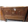 Image 2 : Mission Style Solid Oak Buffet 41'' x 48'' x 21'' with Beveled Mirror