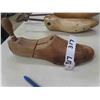 Image 2 : 3 Wood Shoe Stretchers