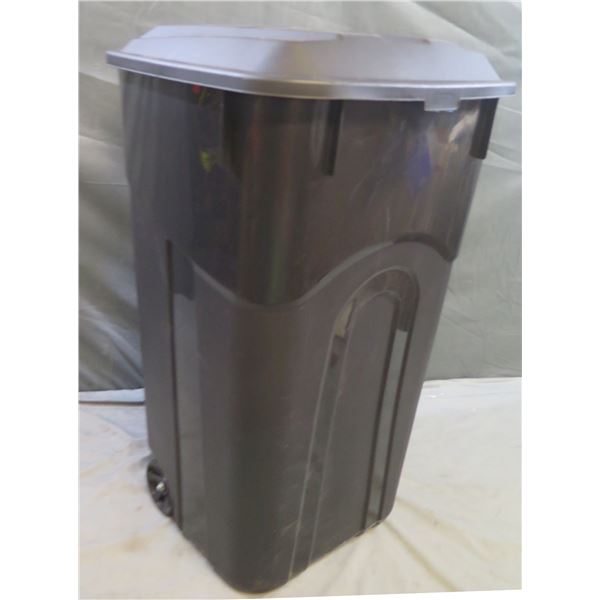 Blue Hawk 1531131 Wheeled Trash Can 32 Gal