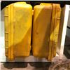 Image 2 : Group of 2 pelican cases (yellow)