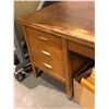 Image 2 : Wooden 7-drawer desk - approx 60" x 34" x 30 1/2"