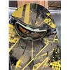 Image 3 : Rockstar energy drink snowboard & snowboarding goggles W/ Burton bindings