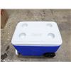 Image 1 : COLEMAN PICNIC COOLER ON WHEELS