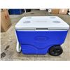 Image 2 : COLEMAN PICNIC COOLER ON WHEELS