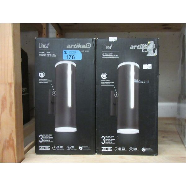 2 "Linea" LED Wall Lights 