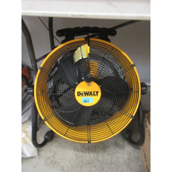 DeWalt 18" Drum Fan - Customer Return 